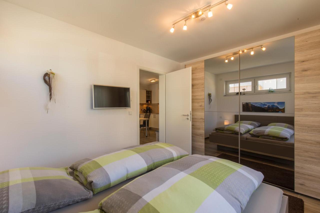 Ferienwohnung Blickfang ガルミッシュ・パルテンキルヒェン エクステリア 写真