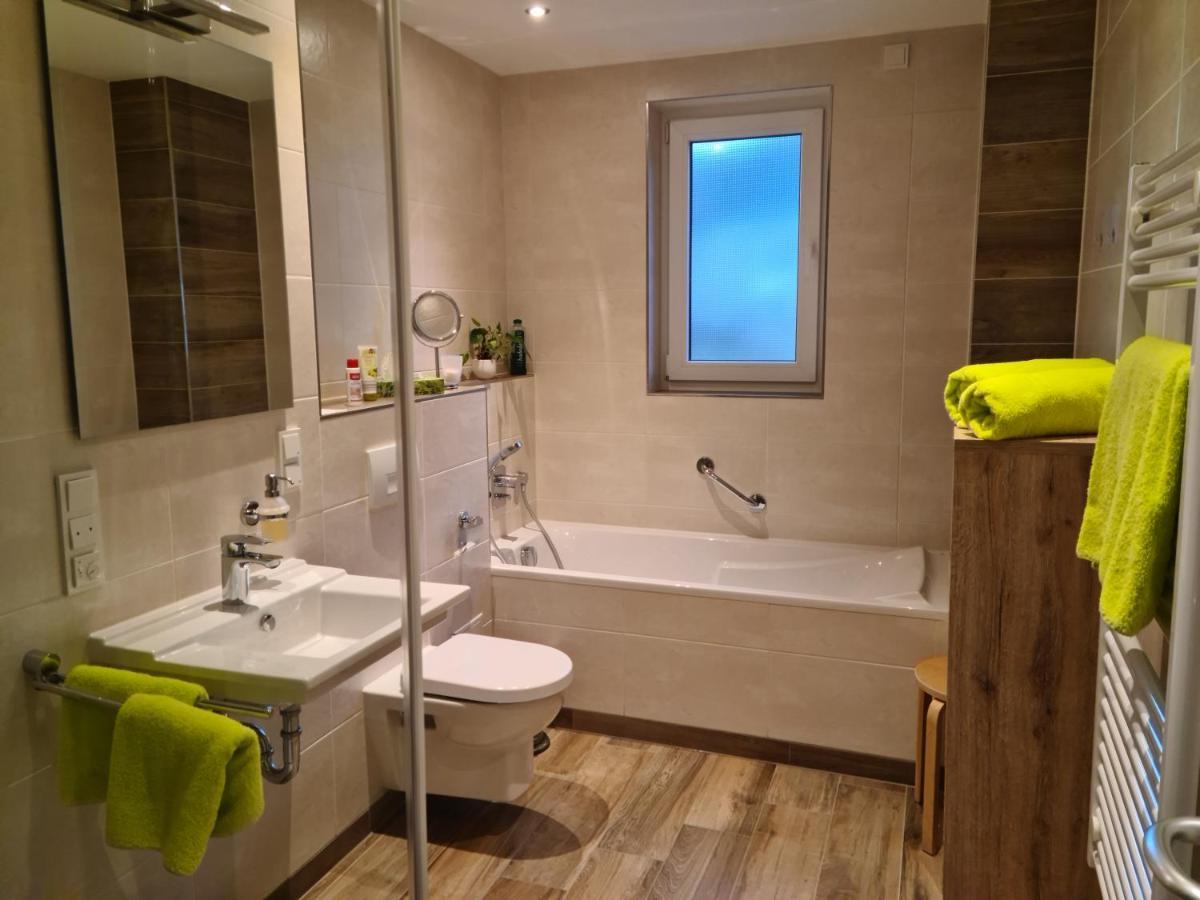 Ferienwohnung Blickfang ガルミッシュ・パルテンキルヒェン エクステリア 写真